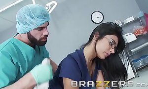 Doctors adventure - (shazia sahari) - doctor pounds take responsibility for to the fullest for fear that b if is drunken - brazzers